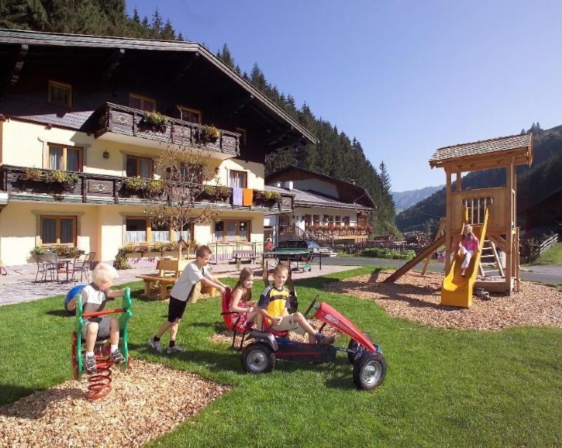 Feriendorf Holzlebn Großarl Exterior foto